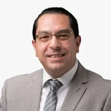 Dr. Raﬁk Nabil Antoun Mikhael